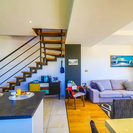 Appartments With Terrace Or Garden Daire