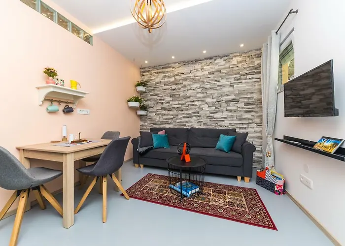 Appartments With Terrace Or Garden Апартаменты *